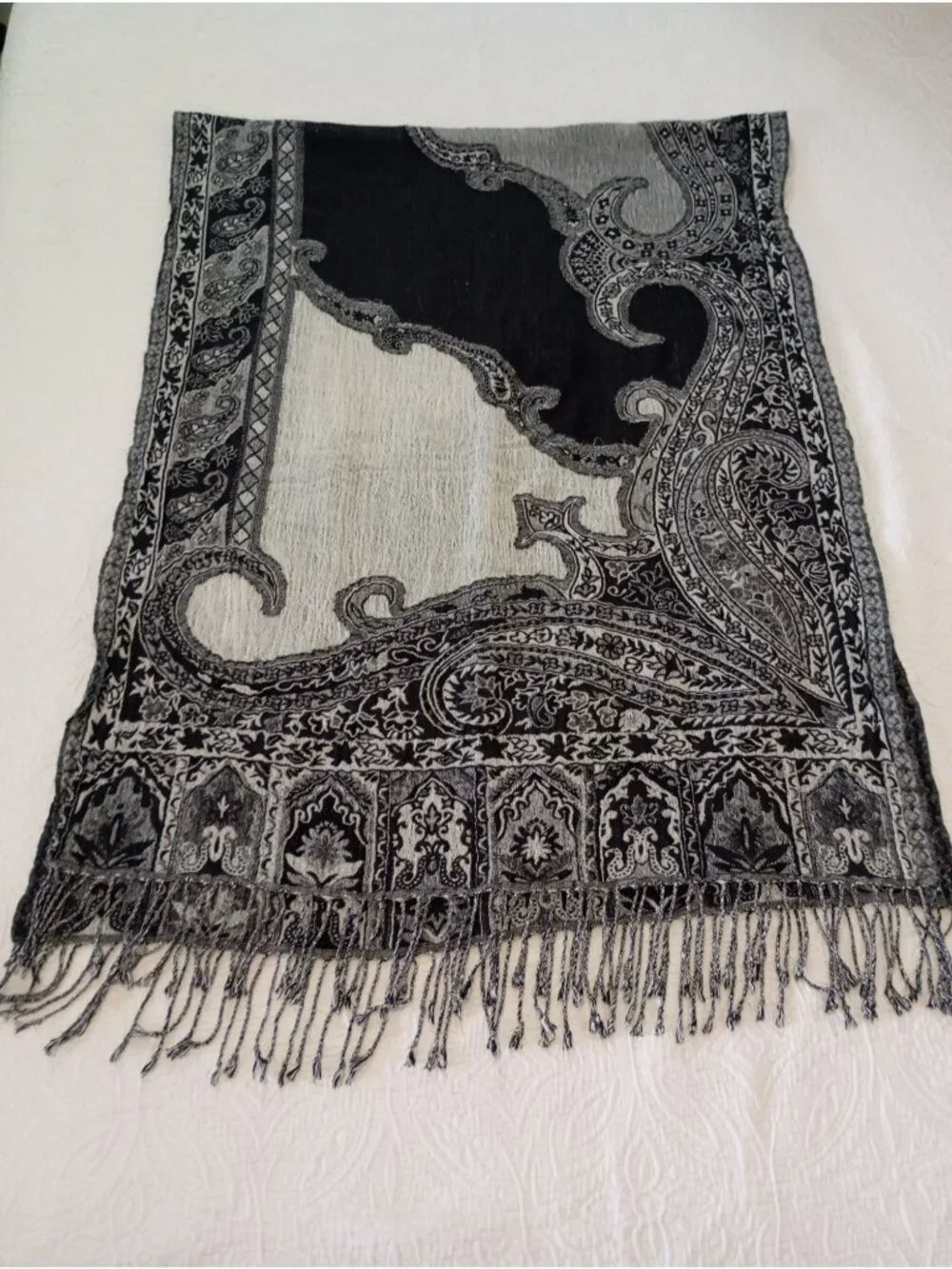Lucky Wrap Scarf Paisley Fringe Wool Blend Black & Gray